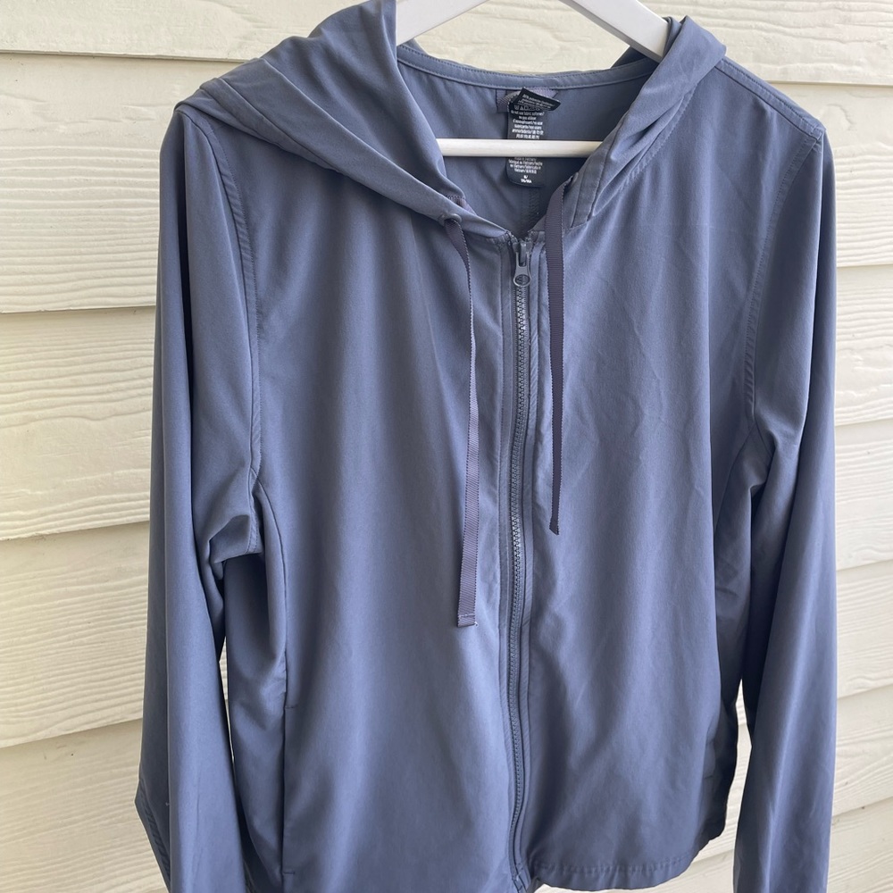 Victoria Sport Zip Up Jacket - Picture 2 of 9